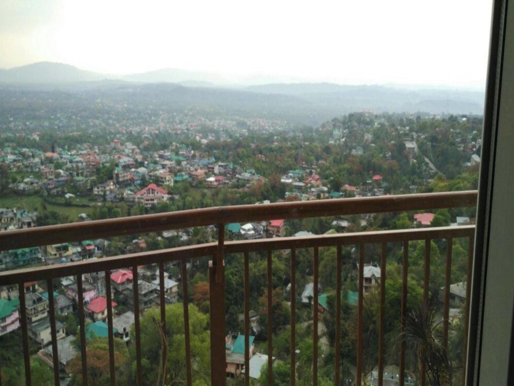 Hotel Inclover-A Peaceful Retreat Dharamshala Buitenkant foto